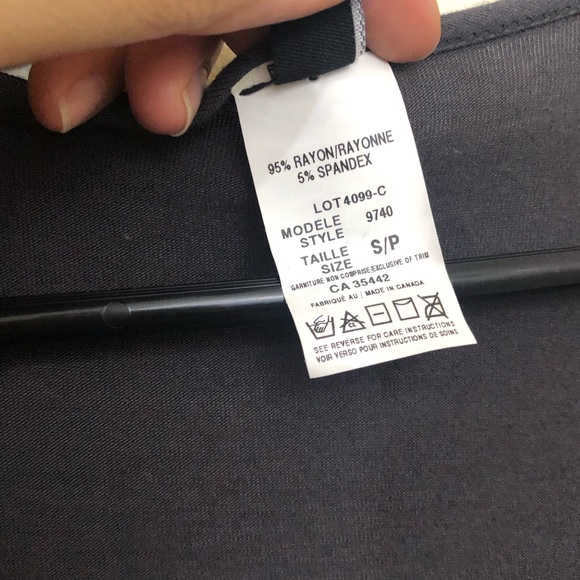 MOLLI & MIA Gray Ruffled Open Front Shrug Thin Cardigan 3/4 Sleeve NWOT - Picture 7 of 7